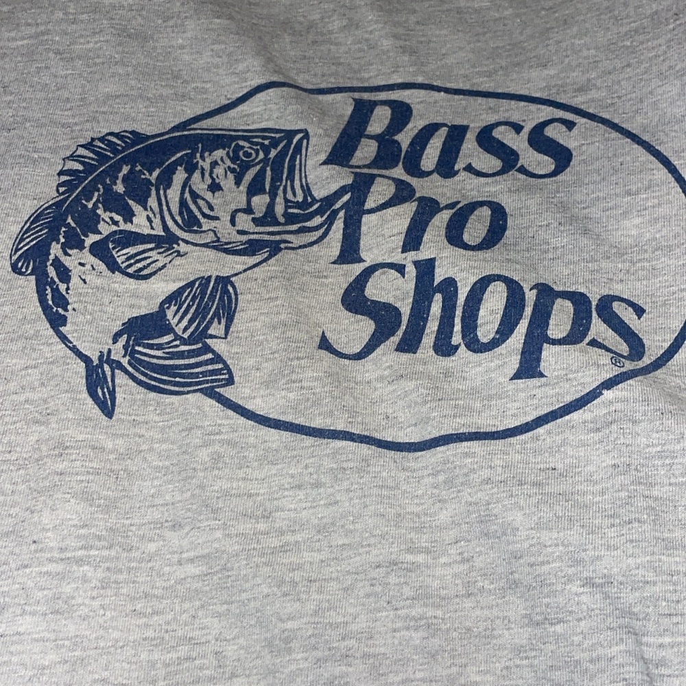 Bass Pro Shops Gray T-Shirt